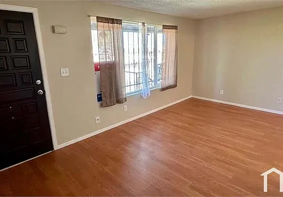 1 bed, 640 sqft, $950 — Photo 4