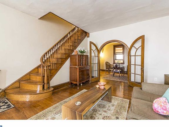 4th image of 2689 Aramingo Ave