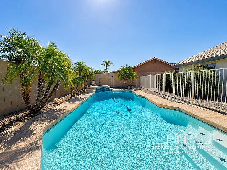 3557 W 27th Pl — Photo 21