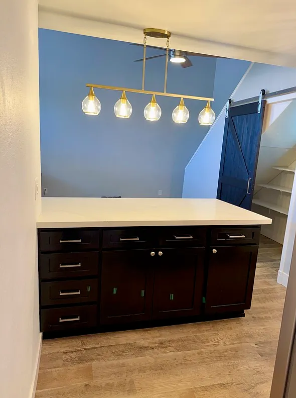 2 bed, 850 sqft, $3,000 — Photo 4