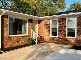 2039 Buckhorn Rd, Fayetteville, NC 28304