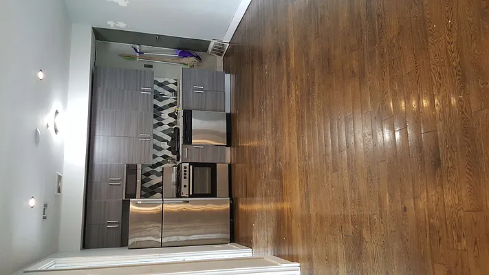 Rented by Brooklyn Group | media 31