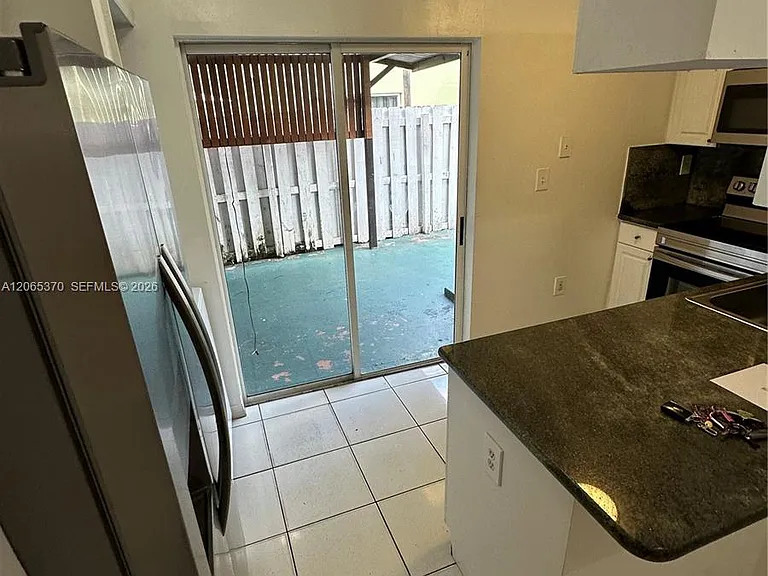 920 NW 78th Ave #9B — Photo 5