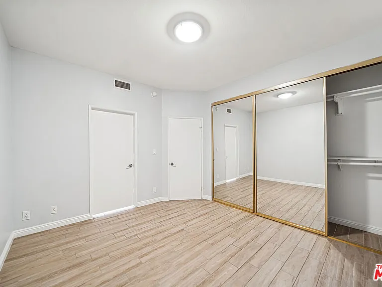 5715 W Olympic Blvd #103 — Photo 10