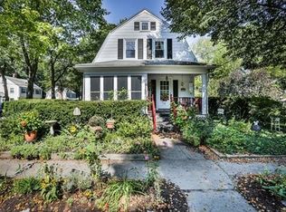 43 Vine St, Reading, MA 01867