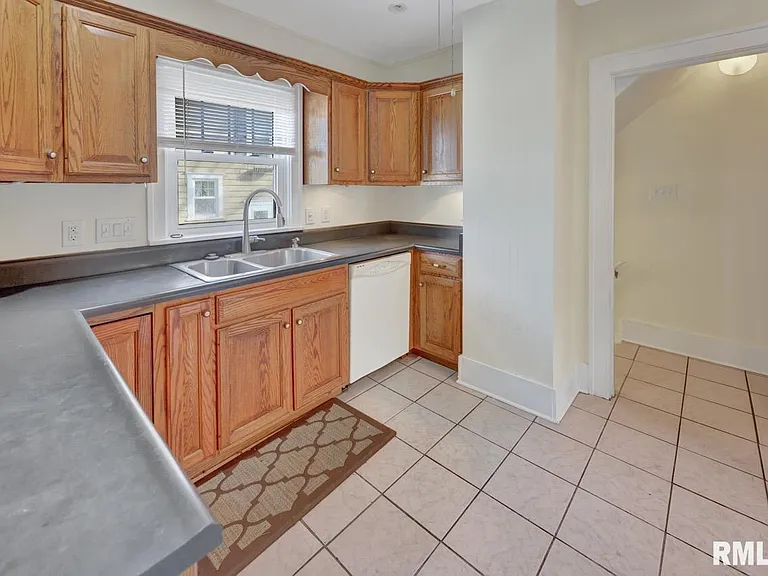 2601 W Kenwood Ave — Photo 9