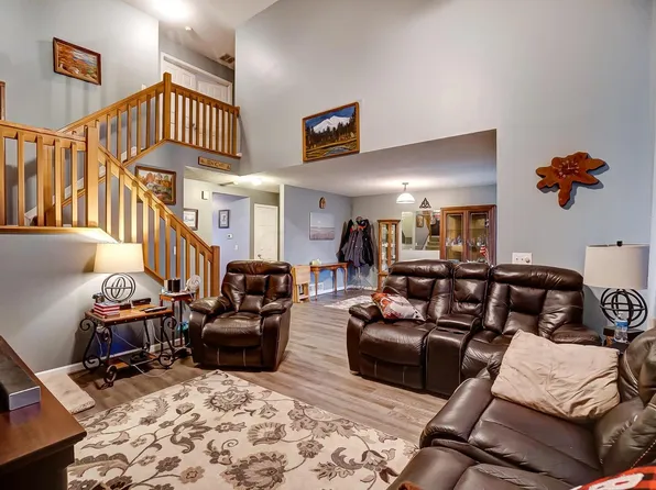 5750 Colts Gate Dr, New Albany, OH 43054