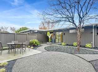 576 Wakerobin Ln, San Rafael, CA 94903