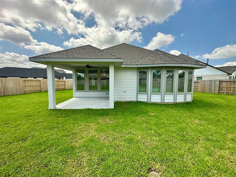31900 Retama Ranch Ln — Photo 19