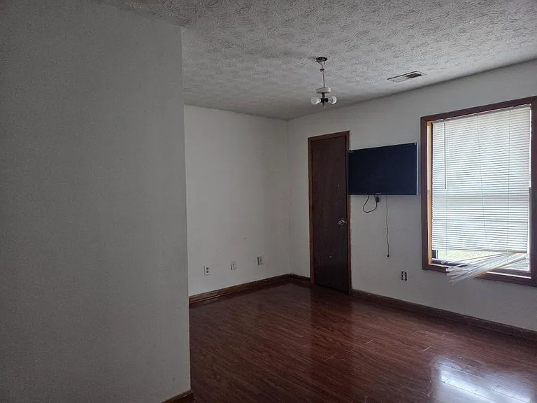 5625 Princeton Oaks Dr — Photo 10