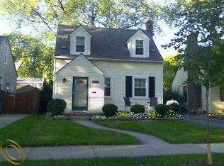 1060 Larkmoor Blvd, Berkley, MI