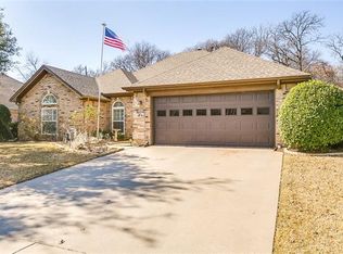 7101 Timberlane Dr, North Richland Hills, TX 76182