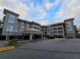 10533 University Dr #308, Surrey, BC V3T5T7