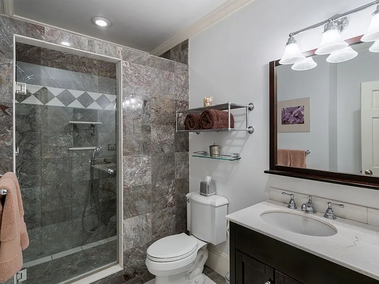 322 Beacon St #3 — Photo 14