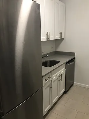Rented by UES Management | media 21