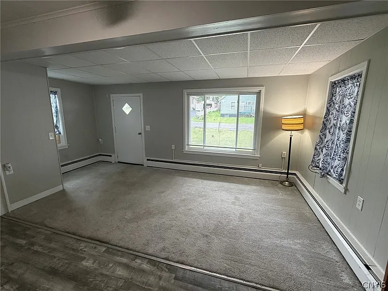 104 Orchard Ave — Photo 4