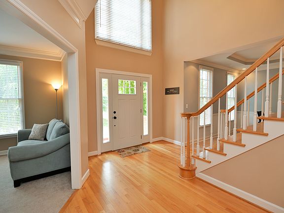2nd image of 3301 Forest Shadows Dr