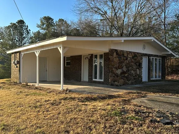 177 Pineapple Dr NW, Calhoun, GA 30701