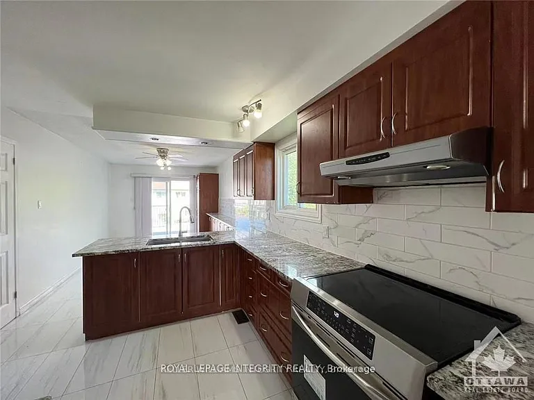 61 Elvaston Ave — Photo 6
