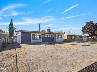 1052 W Avenue J15, Lancaster, CA 93534