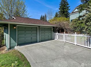 15306 SE 49th St, Bellevue, WA