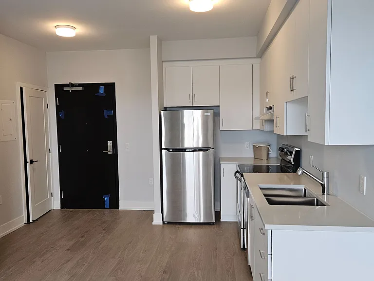 1350 Hemlock Rd #303 — Photo 4