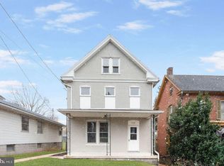 432 W Main St, Waynesboro, PA 17268