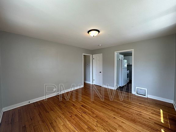 4th image of 3107 Crane Pl