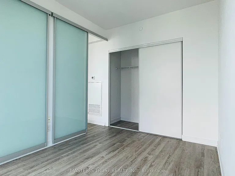 50 Charles St E #3801 — Photo 6