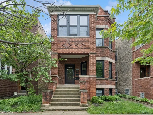 3321 W Cullom Ave APT 2, Chicago, IL 60618