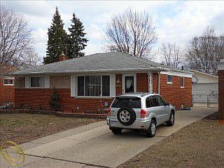 1st image of 1636 Fontaine Ave