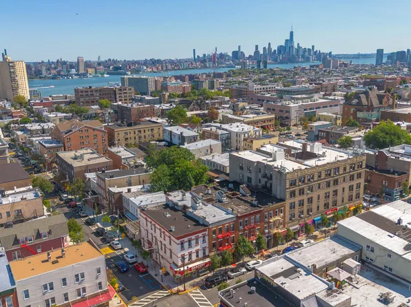 1716 Bergenline Avenue image 4 of 9