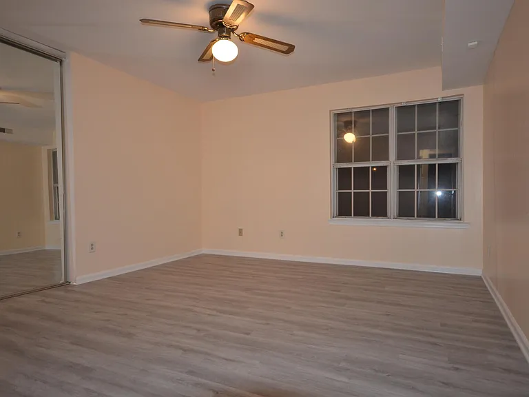 4085 Weeping Willow Ct — Photo 15