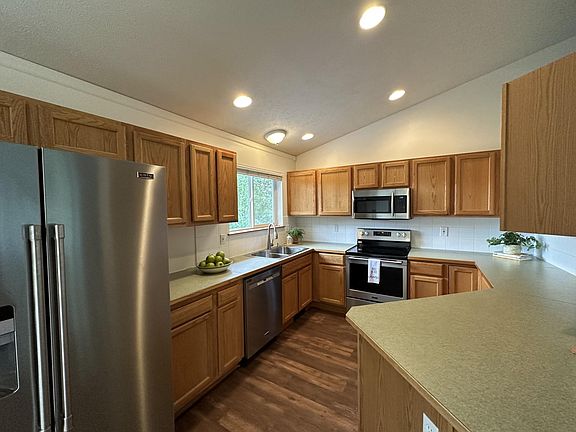 Kitchen with all new Maytag appliances.