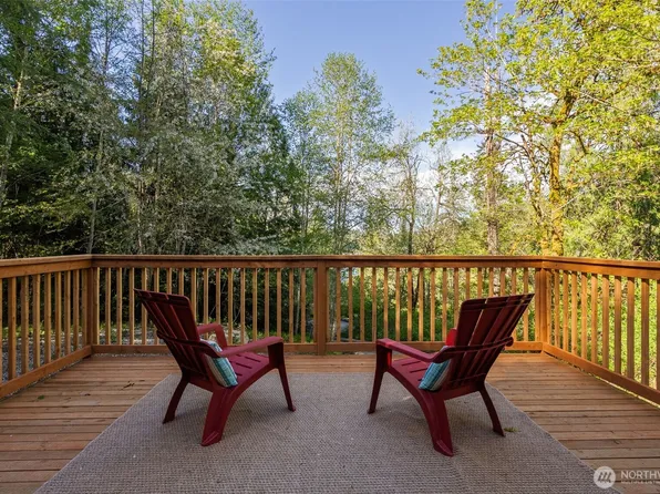 7605 NE Hidden Cove Rd, Bainbridge Island, WA 98110