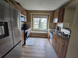 145 Windstone Ave SW #0, Airdrie, AB T4B3R3