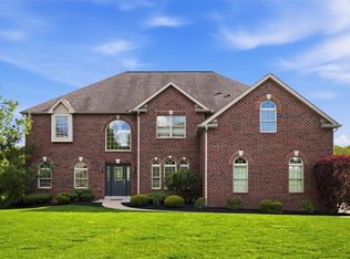 306 Hedgerow Dr, Venetia, PA 15367