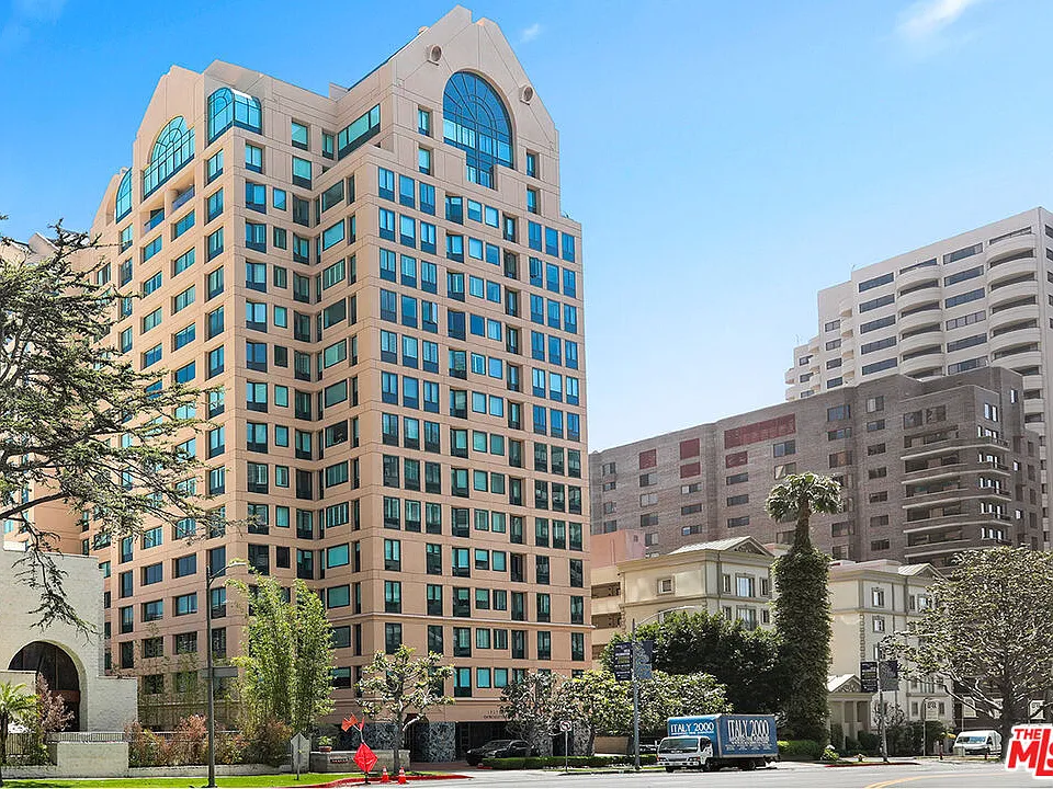 10520 Wilshire Blvd #305
