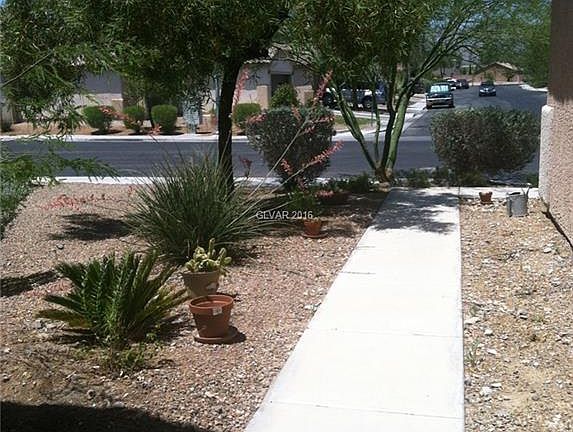 3rd image of 2813 Woodland Park Ave