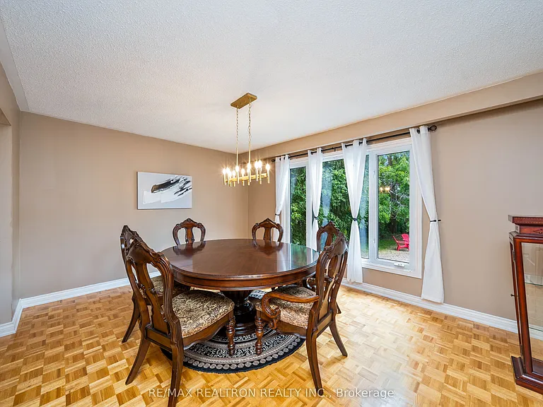 194 Glenada Ct — Photo 15