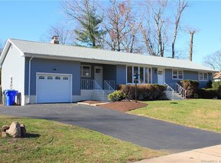 100 Cornell Cir, East Hartford, CT 06108