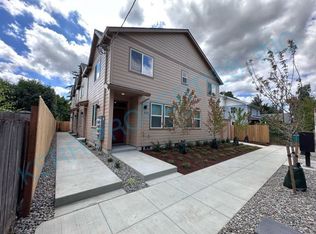 8554 SE Lafayette St, Portland, OR 97266