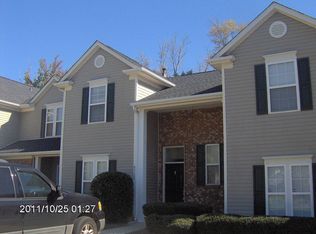 8725 Cinnabay Dr, Charlotte, NC 28216