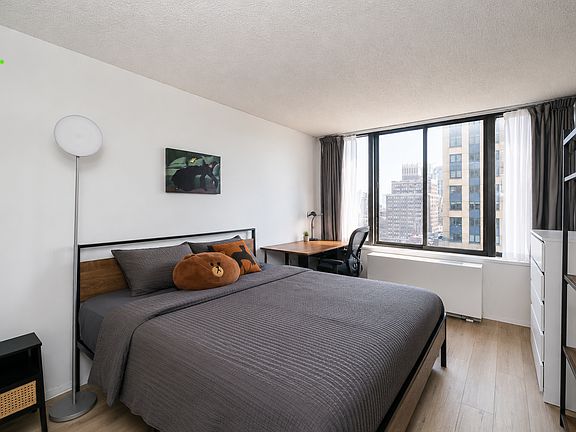 5th image of 445 5th Ave APT 26D
