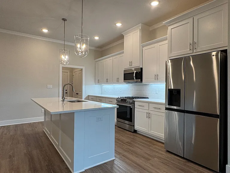 7035 Hillside Ave — Photo 21