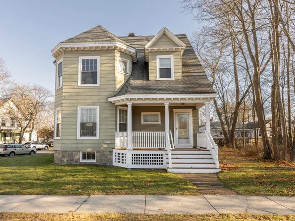 415 Deering Avenue, Portland, ME 04103