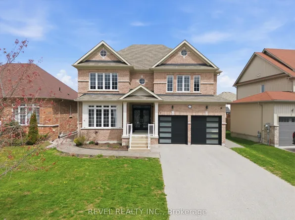17 Mount Cres, Essa, ON L3W 0N4