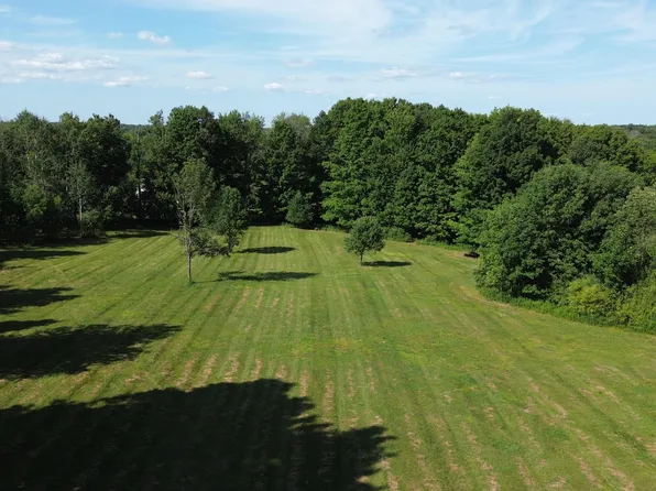 259 Everly Rd, Lake Ariel, PA 18436