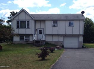 1225 Allegheny Dr, Blakeslee, PA