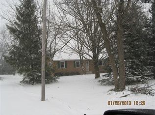 5205 Beach Rd, Medina, OH 44256